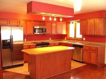 New kitchen cabinets and appliances. Ceramic tile flooring.