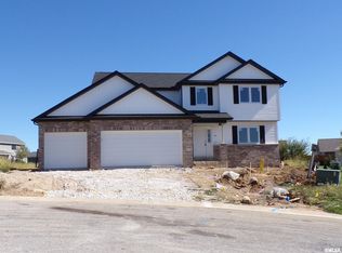 211 Helene Ct, East Peoria, IL 61611