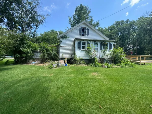331 E Ellis St, Centralia, IL 62801