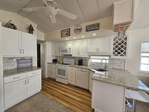 4th image of 7125 Fruitville Rd #1463