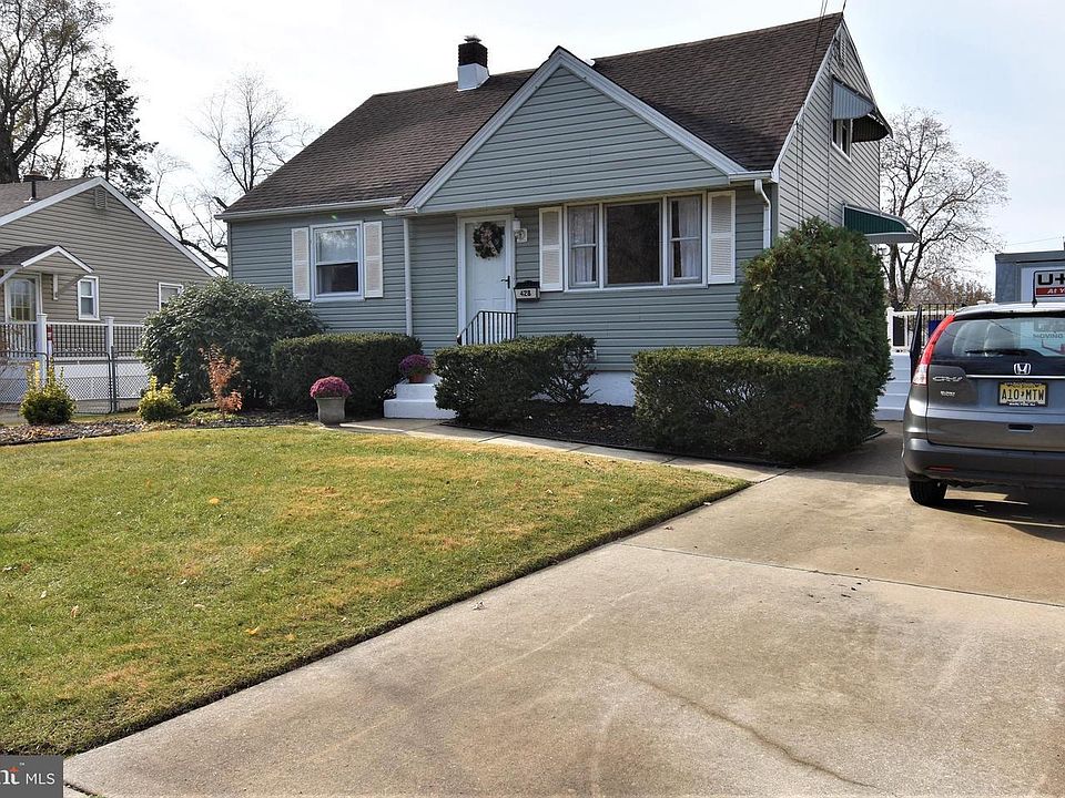 1st image of 428 Independence Dr