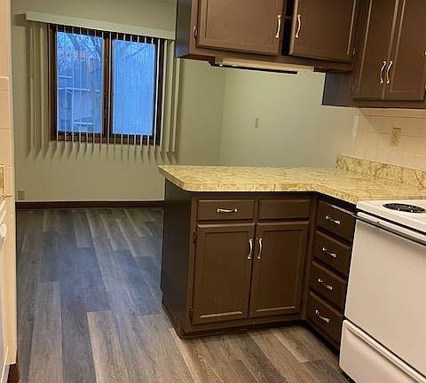 4th image of 723 S Wildwood Ave #31