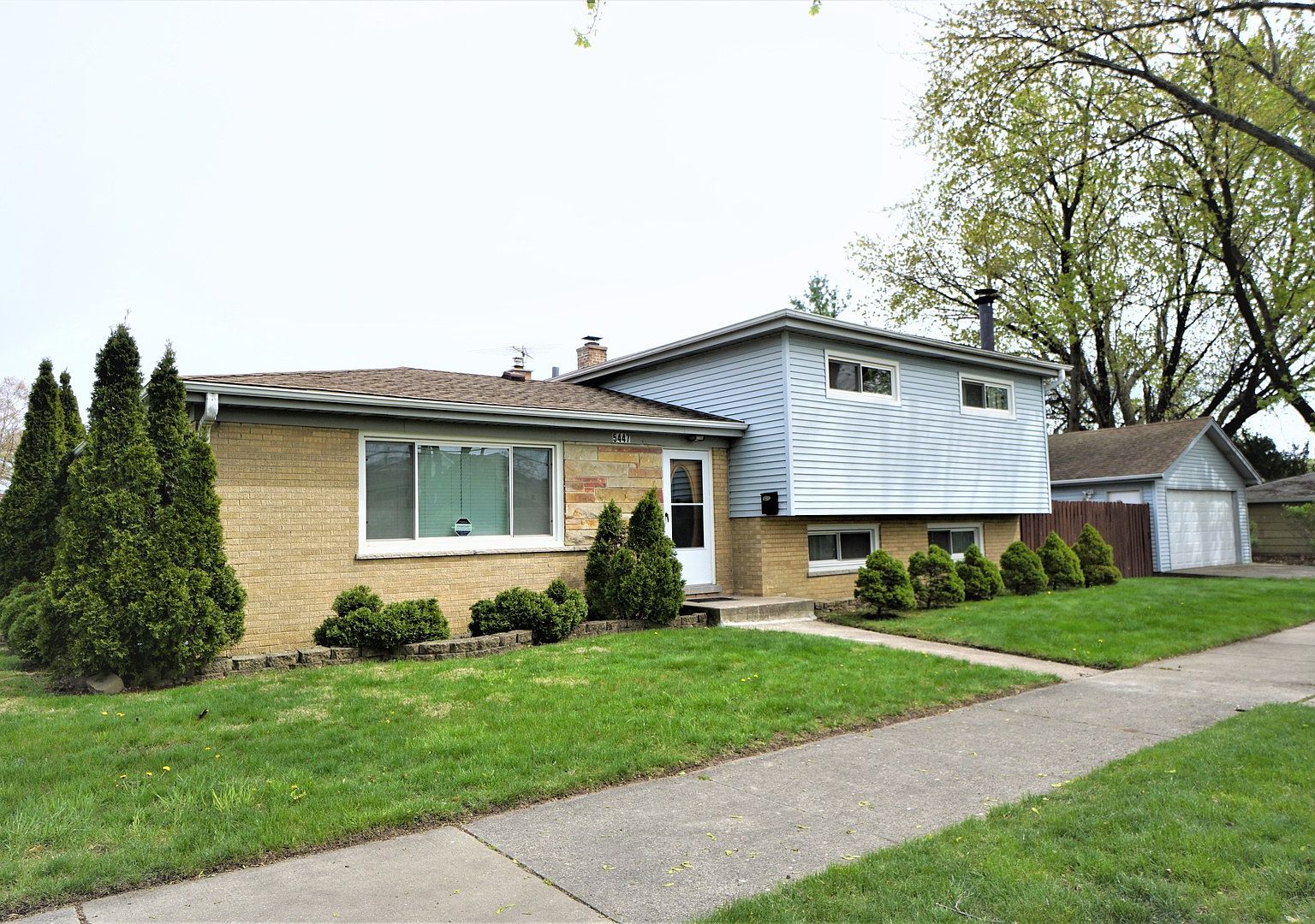 5447 Reba St, Morton Grove, IL 60053 | Zillow