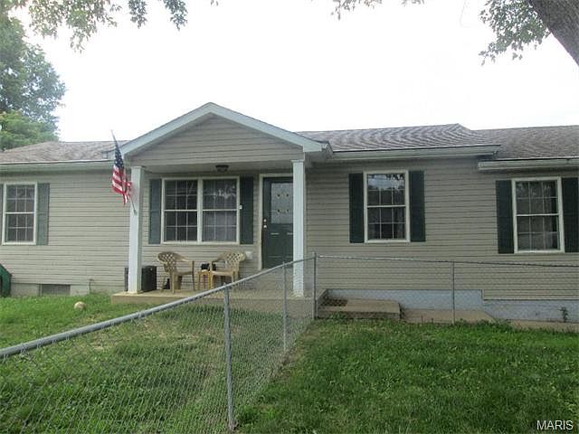 1st image of 4525 Valley View Dr