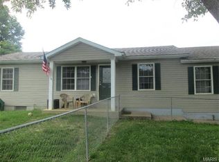 4525 Valley View Dr, Hillsboro, MO 63050