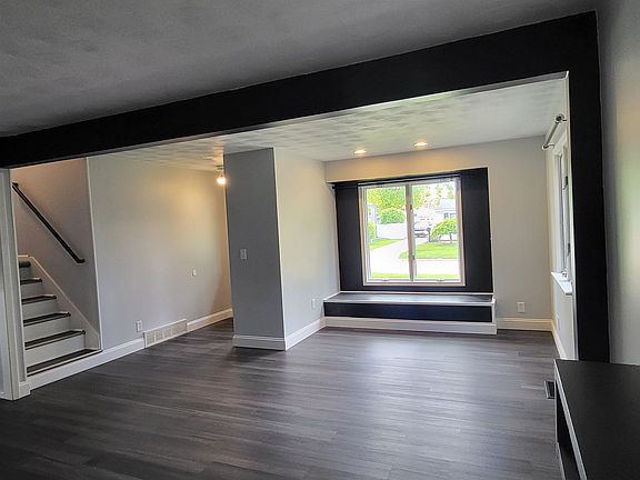 5th image of 537 Clarion St