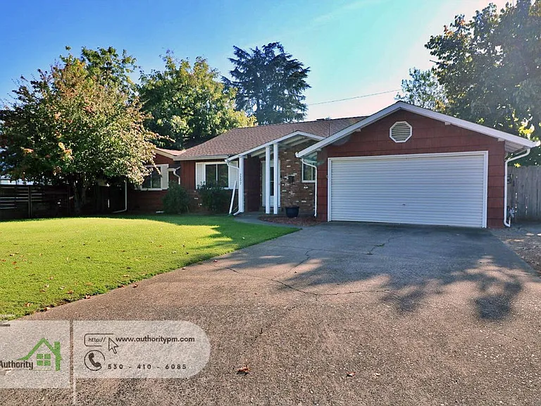 2202 Canal Dr — Photo 1