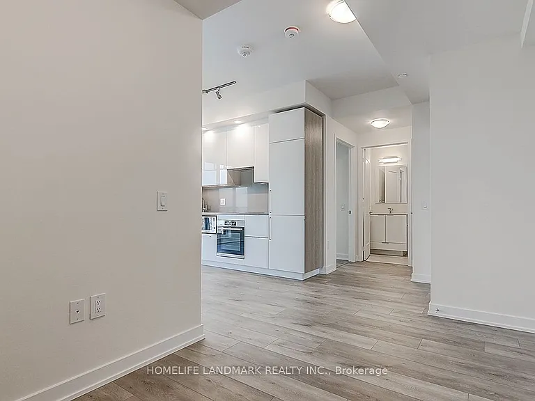 28 Freeland St #1708 — Photo 7