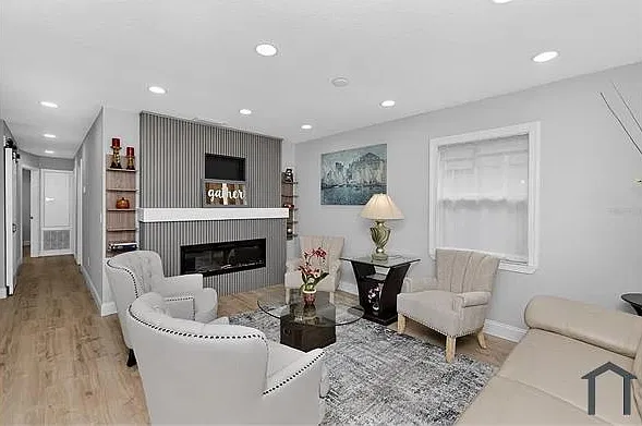 4 bed, 1328 sqft, $3,125 — Photo 4