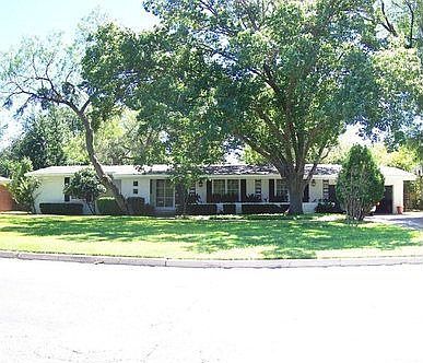 1st image of 2541 Live Oak St