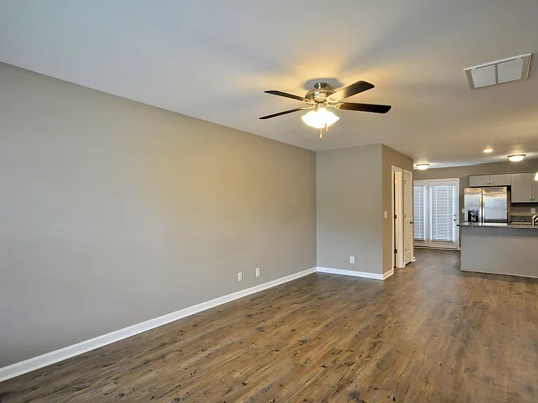 291 Alexander Blvd — Photo 6