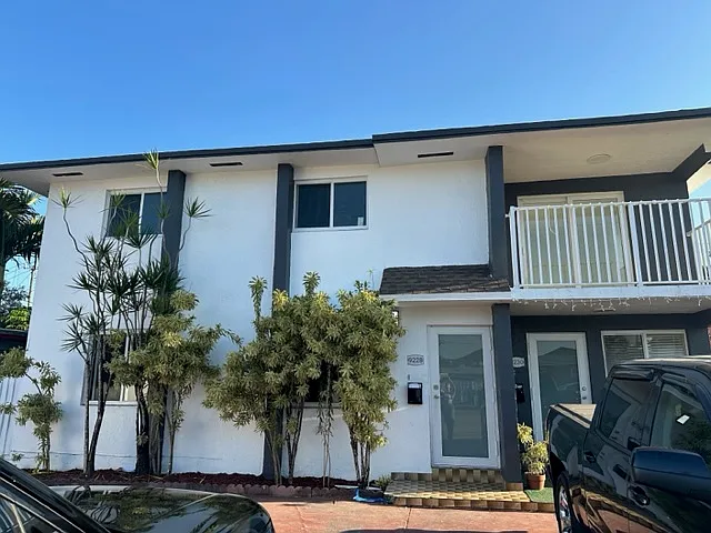 4 bed, 1700 sqft, $3,675 — Photo 2