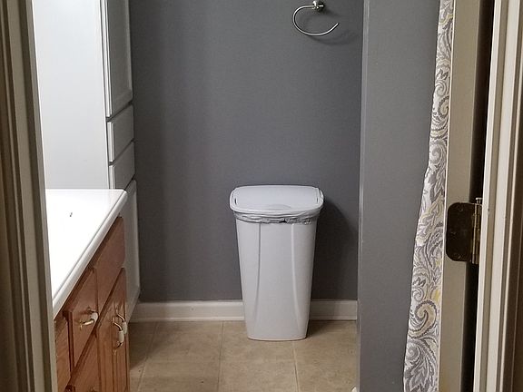 5th image of 10494 Rolling Valley Dr