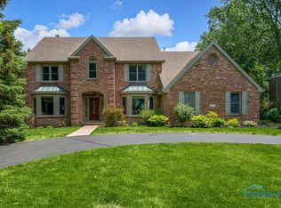 25777 Edinborough Cir, Perrysburg, OH