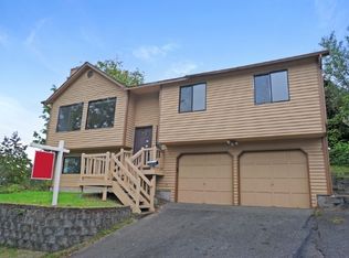 13220 116th Ave NE, Kirkland, WA 98034