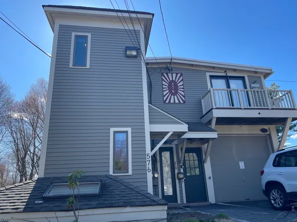 576 Marrett Rd Floor 2, Lexington, MA 02421