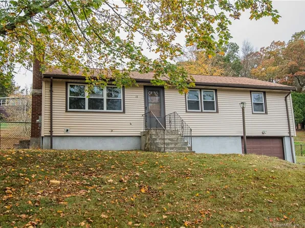 16 Scenic Dr, Uncasville, CT 06382