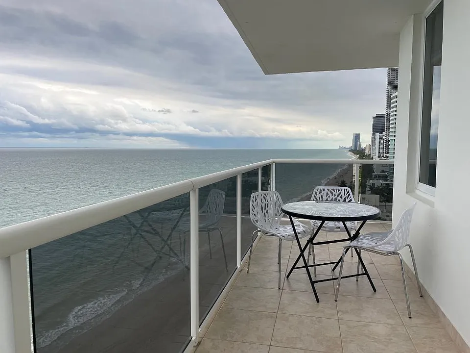 3725 S Ocean Dr #1402