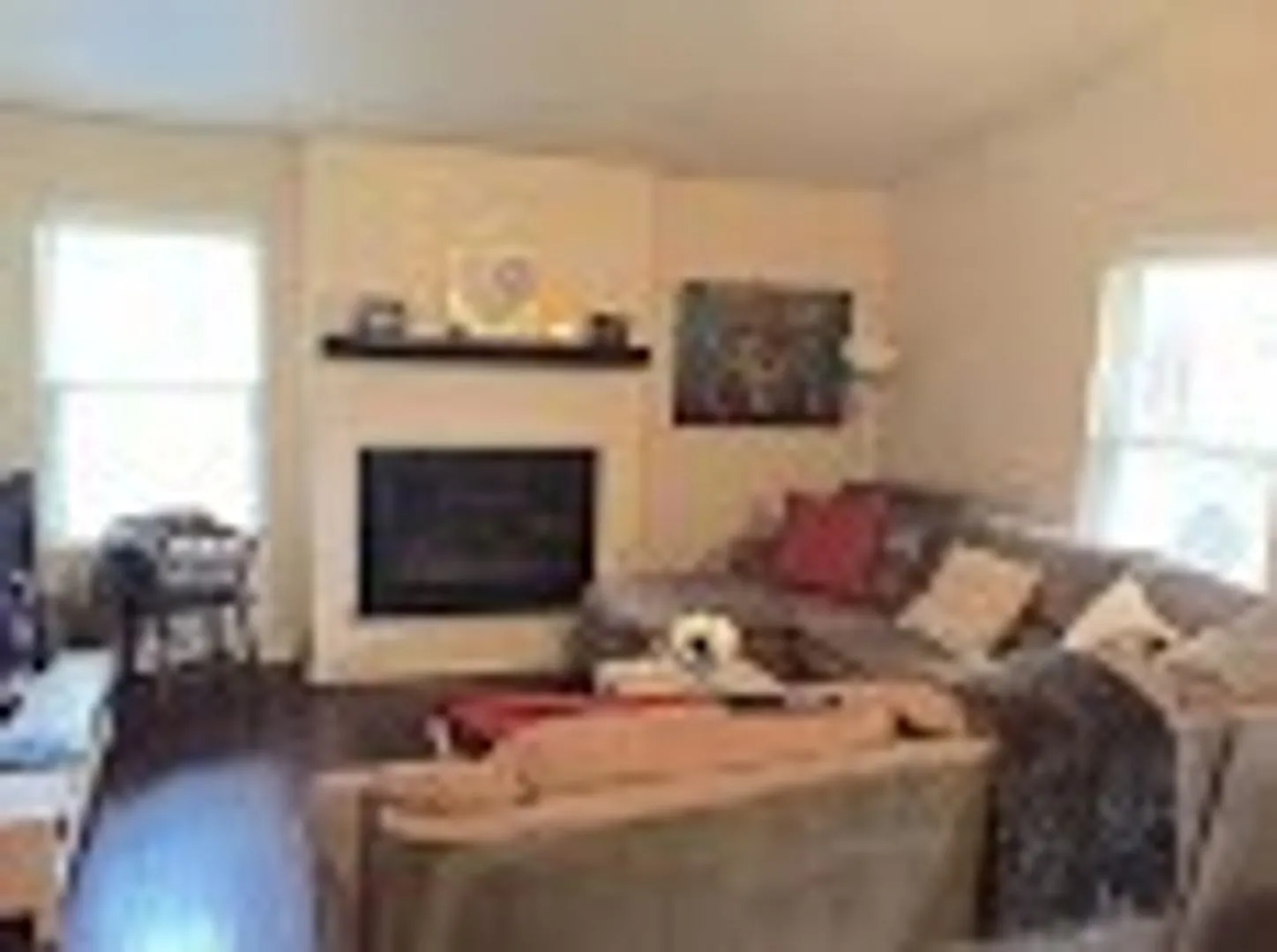 Cute Home Close to The Square — Photo 4