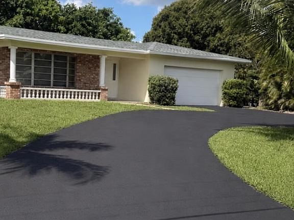 3rd image of 11480 Tara Dr