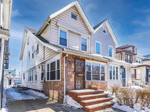 961 E 32nd St, Brooklyn, NY 11210