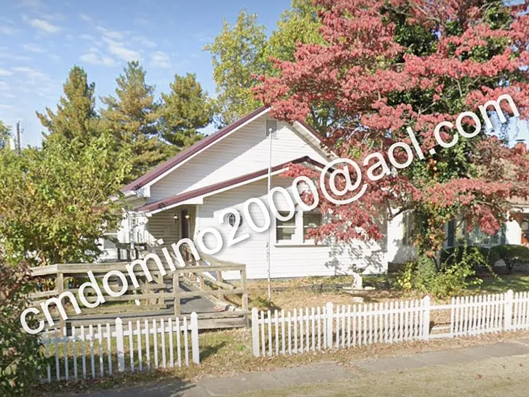 3417 S Center St — Photo 2