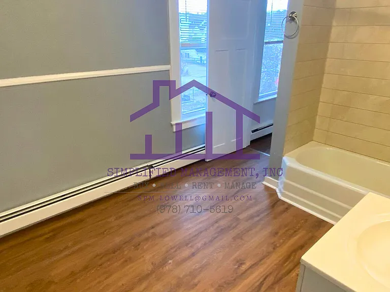 248 Park St #4 — Photo 7