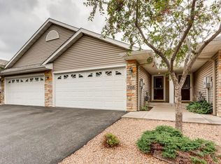 1555 Lincoln Park Dr, South Saint Paul, MN 55075