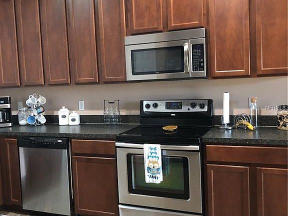 4th image of 1301 Heritage Commons Dr