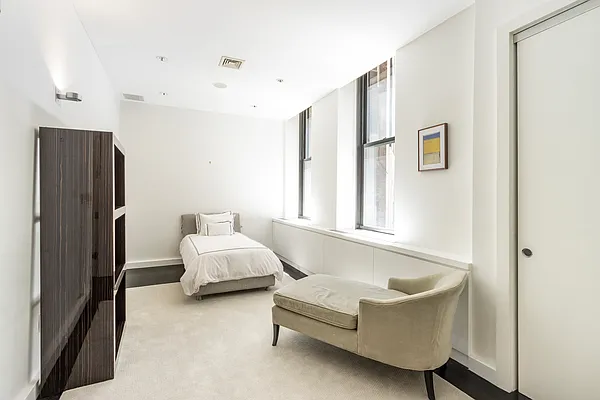 Rented by Compass | media 9