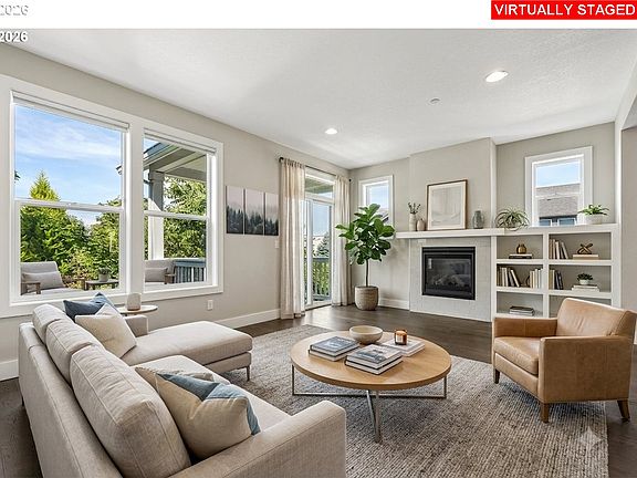 3rd image of 2027 SE Harold St