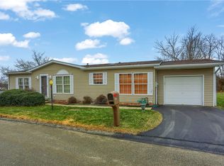 810 Wild Violet Dr, Pittsburgh, PA