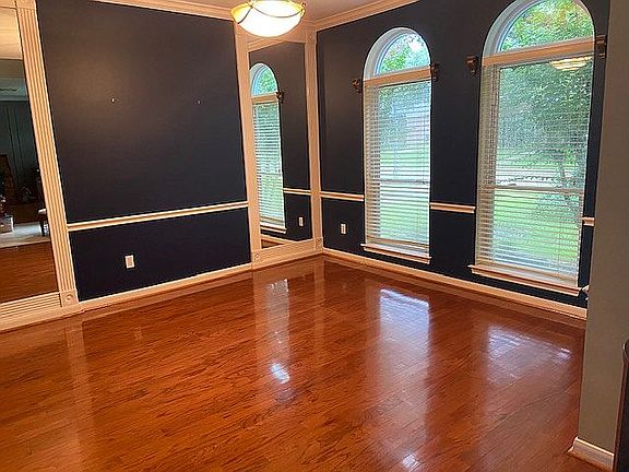 front room right