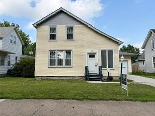 258 17th Pl, Clinton, IA 52732