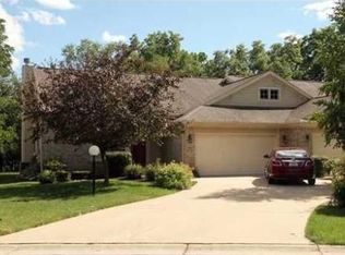 3523 Oakmont Dr, Lansing, MI