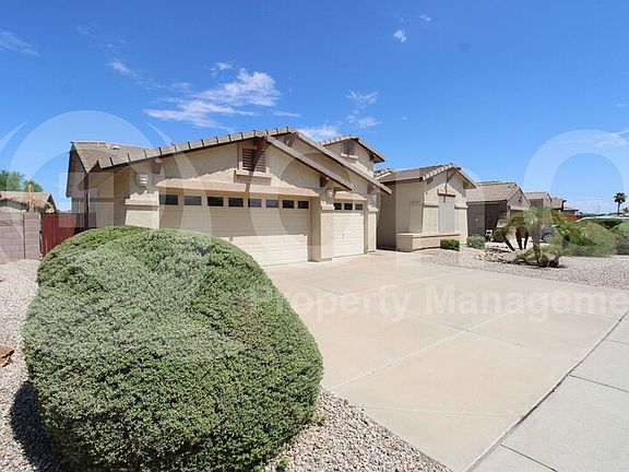 2nd image of 3022 E Buena Vista Dr