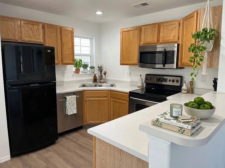 8671 E Dry Creek Rd #724 — Photo 5