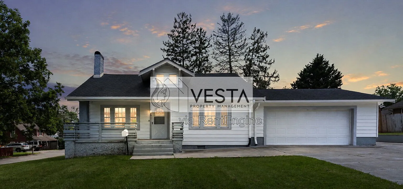 2 bed, 2.0 bath, 1336 sqft, $2,400 — Photo 1