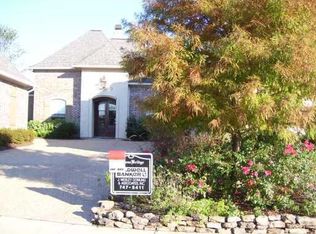 311 Paris Pl, Bossier City, LA 71111