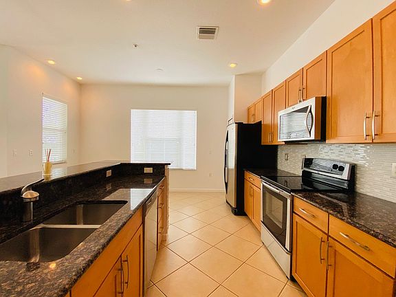 5th image of 4392 Wardell Pl APT 303