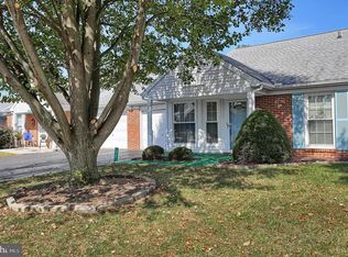 27 Westfields Dr, Mechanicsburg, PA 17050