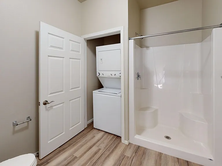 Burlington Apartments — Photo 15