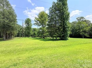 329 Pineview Court Ln, Lancaster, SC 29720