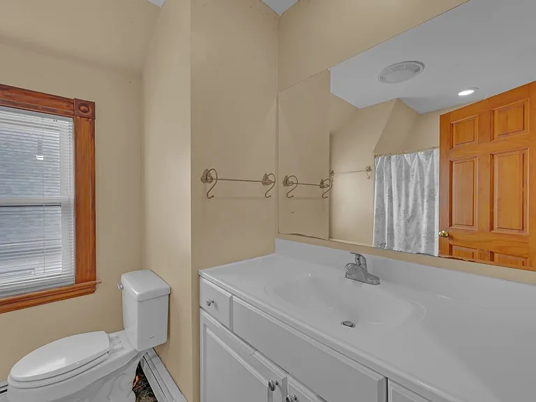 24 Orchard Ave — Photo 6