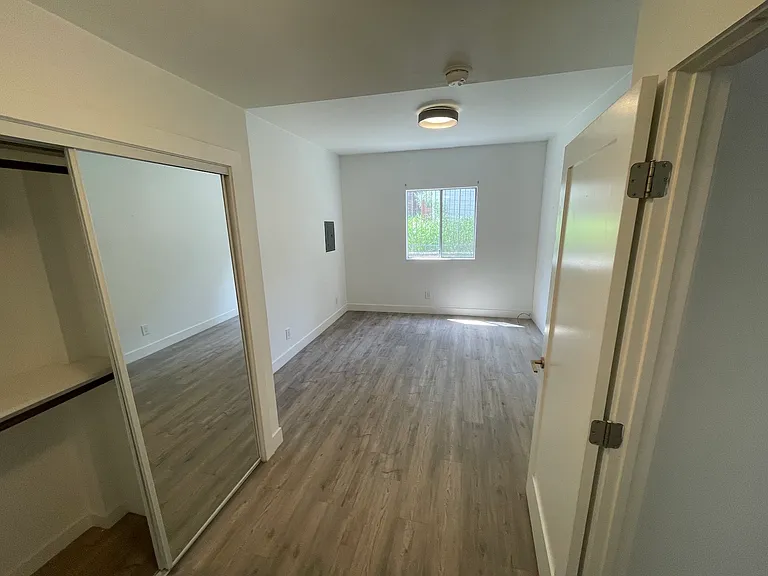 959 3/4 N Vendome St #959-G — Photo 15