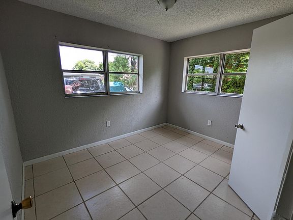 5th image of 3820 NW 165th St