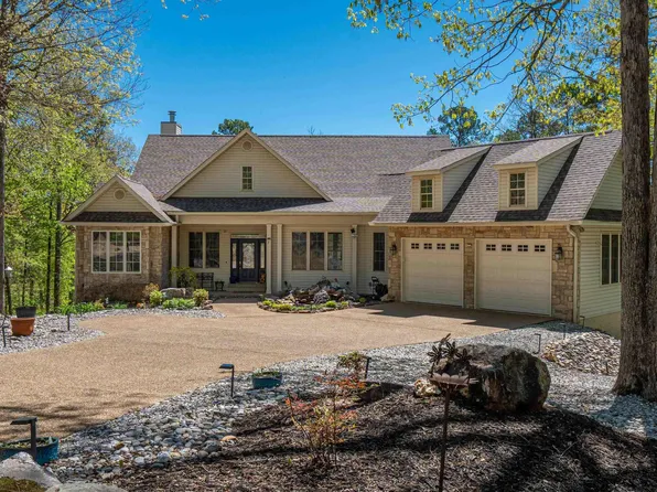 7 Aventura Trce, Hot Springs Village, AR 71909