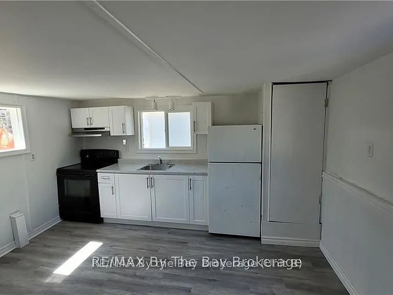 50 Glenwood Dr — Photo 6