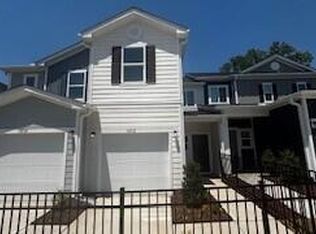 10512 Brookside Reserve Rd, Raleigh, NC 27614