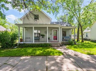 741 S Oak St, Ottawa, KS 66067